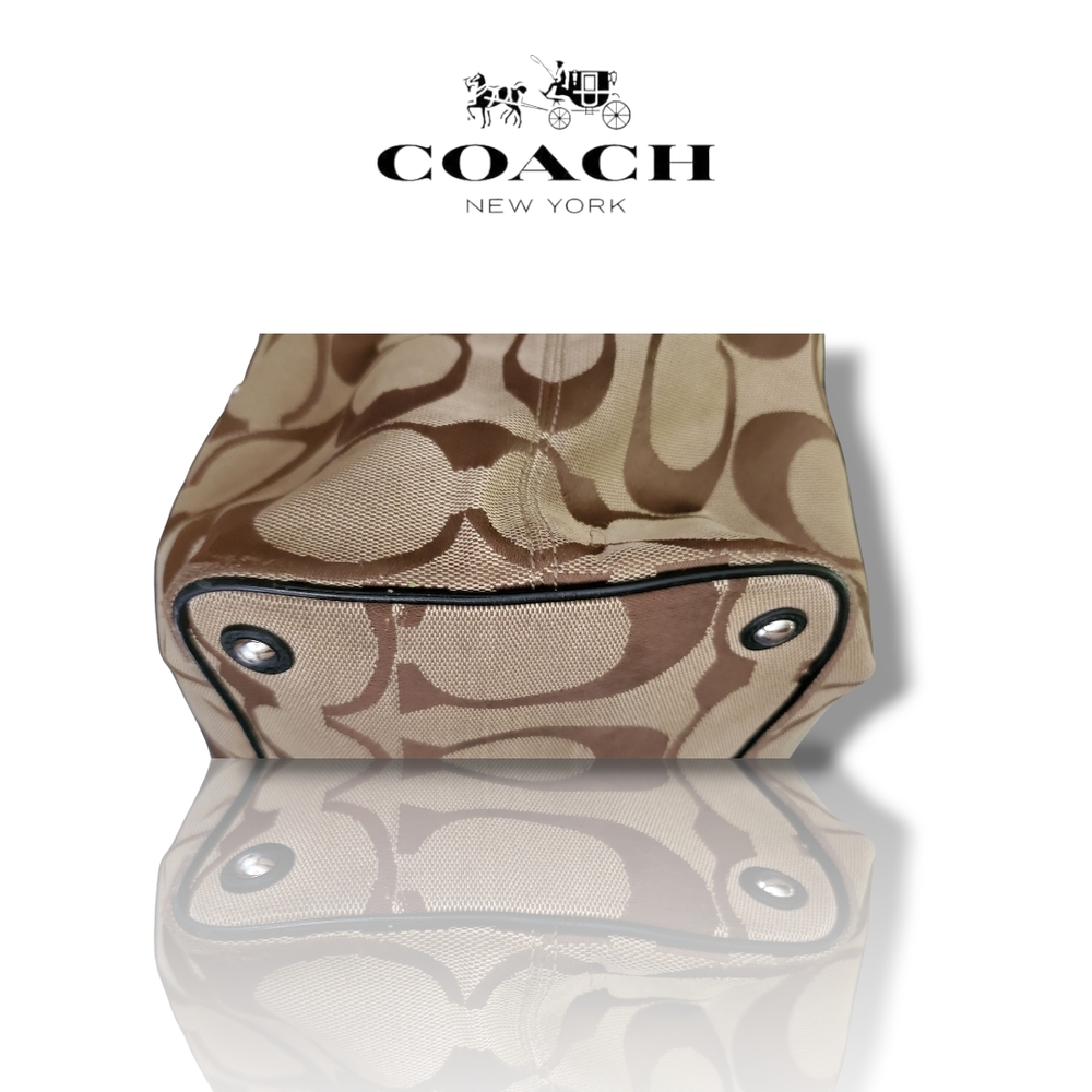 Coach F14940 Kisslock Signature Jaquard C Brown and Black Women's Shoulder Bag - Picture 10 of 13